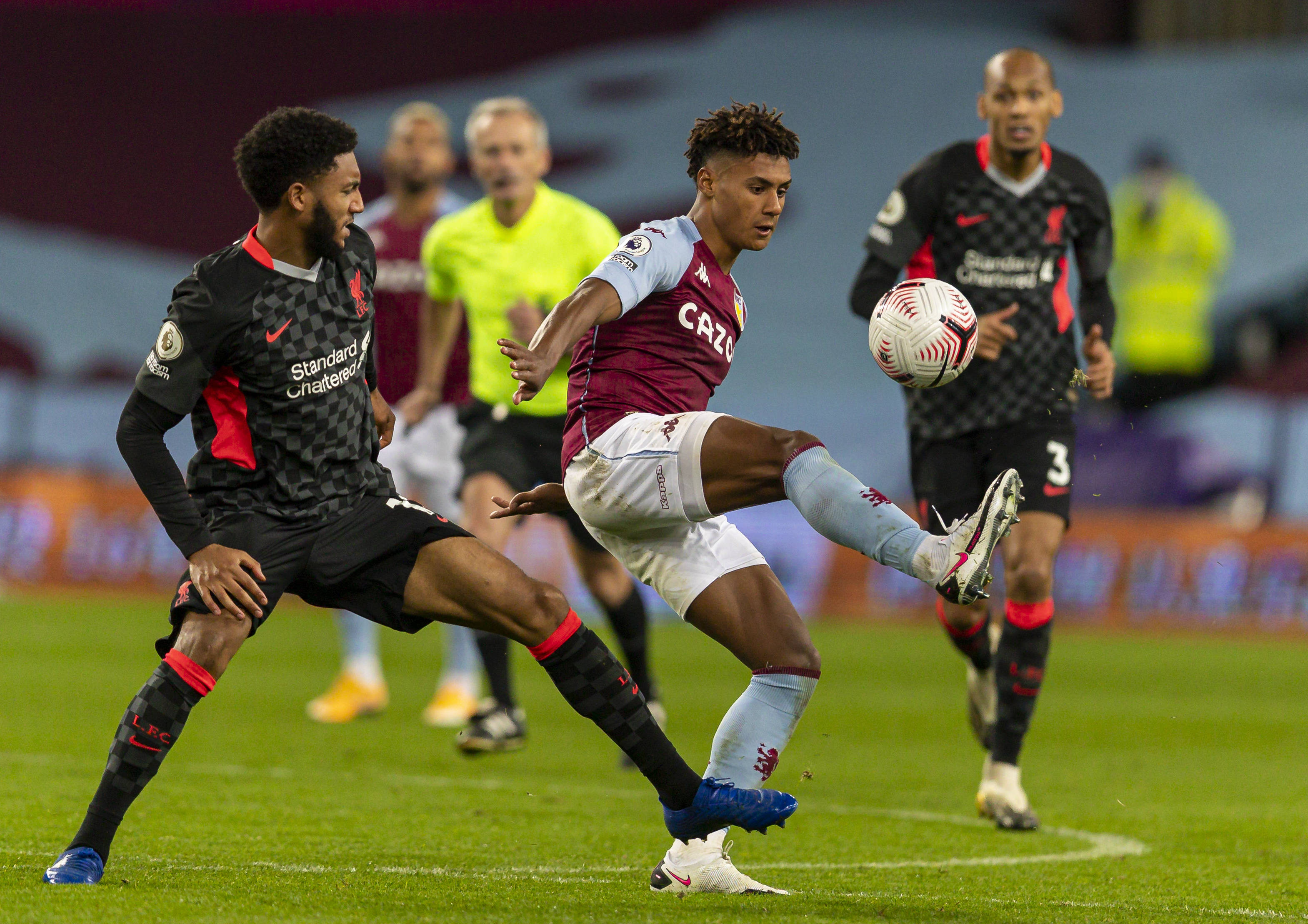 控球手在球 控球手在球